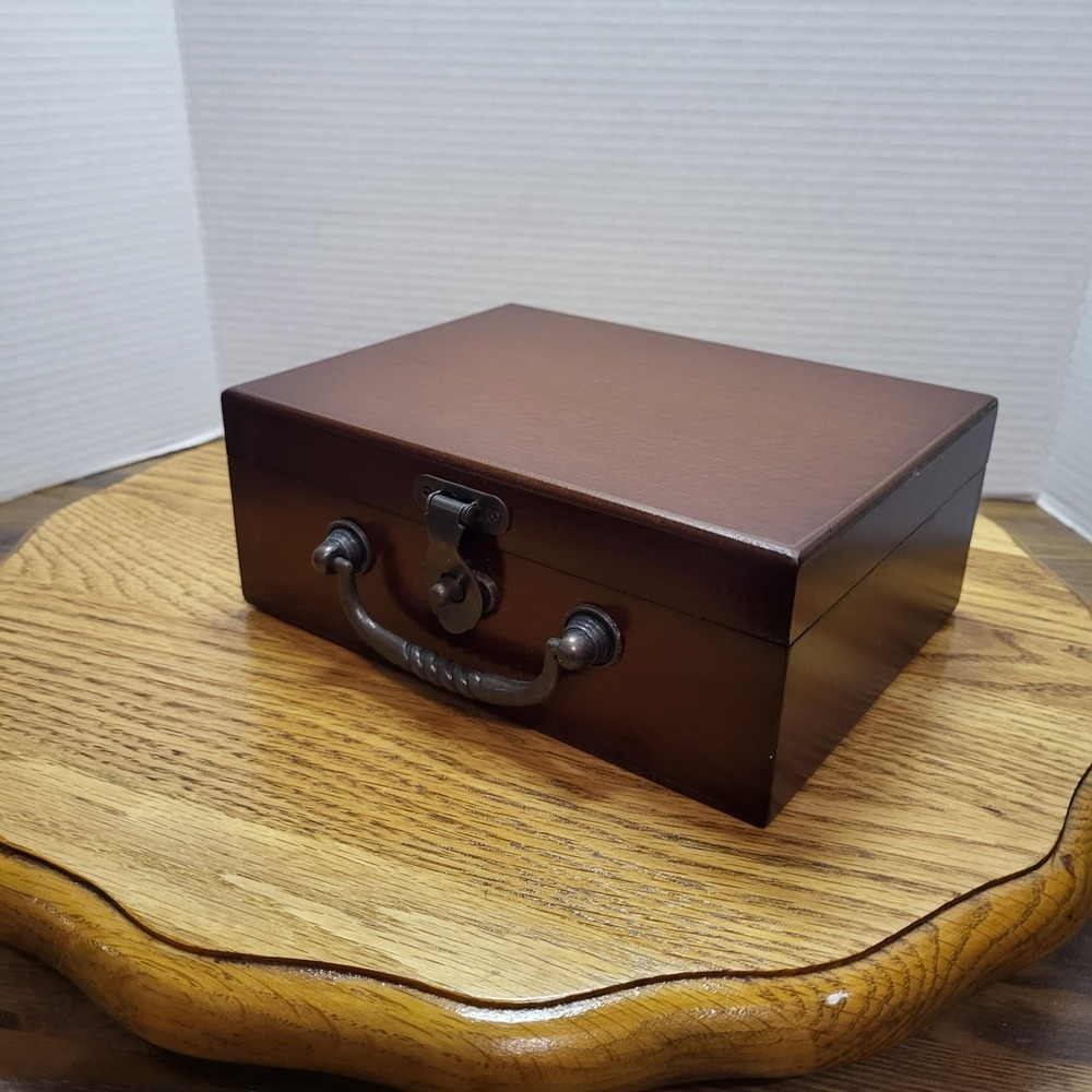 Front Porch Classics Circa Shut The Box Game Wooden Case New 9 Number Dice